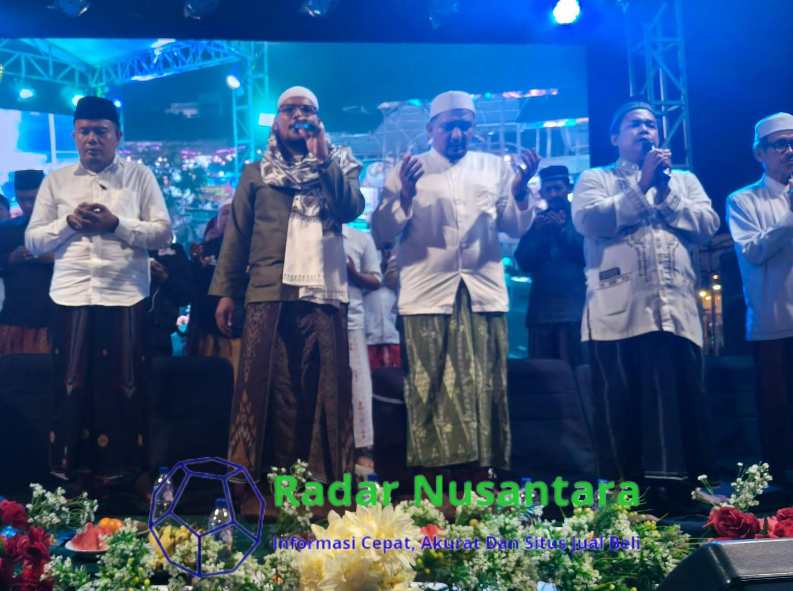 Aliansi Madura Indonesia Getarkan Serambi Ampel Dengan Sholawat