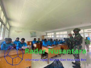 Ekspresikan Seni Musik, Satgas Yonif 323 Buaya Putih Adakan Pelatihan Alat Musik Kepada Anak Papua
