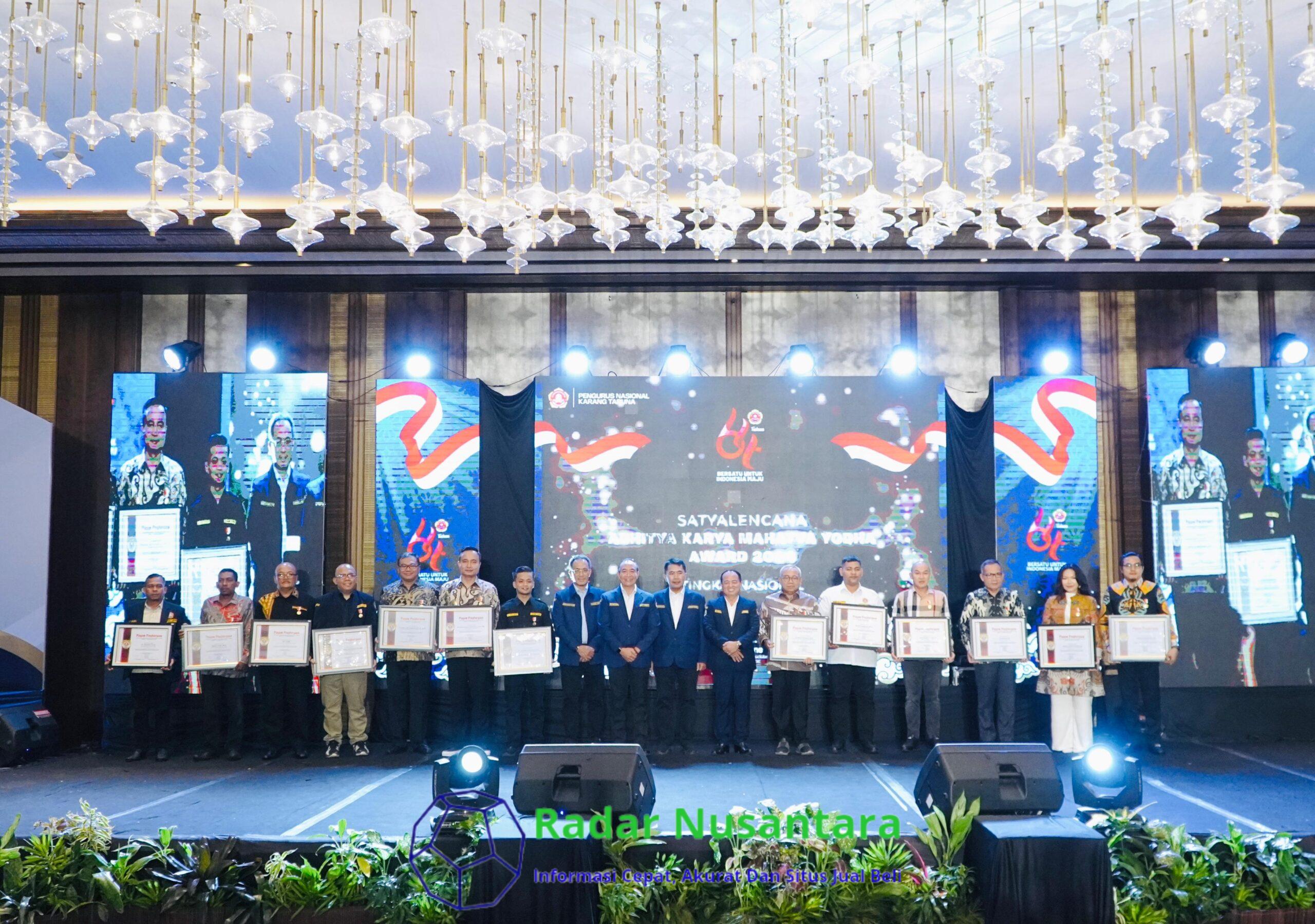 Asri Ludin Tambunan, Dokter Spesialis Pertama yang Terima Satyalancana Aditya Karya Mahatva Yodha