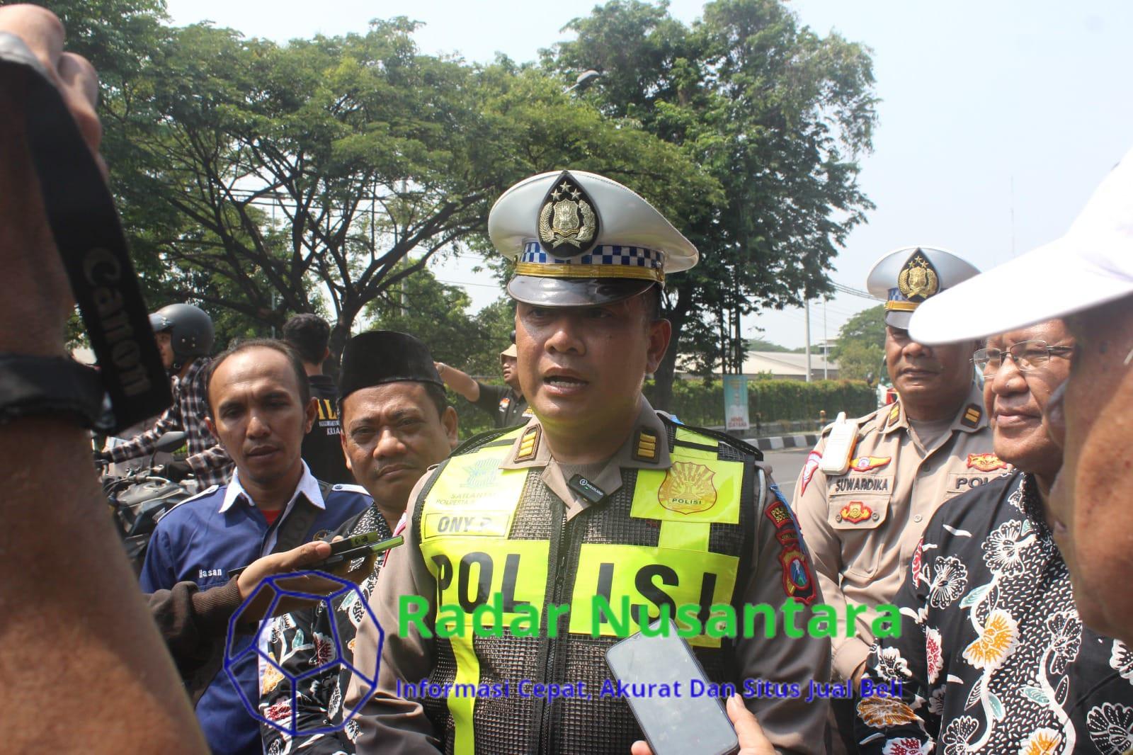 Polisi Gelar Ruqyah dan Doa Bersama di Jalur Rawan Laka Lantas Trosobo-Krian-Balongbendo