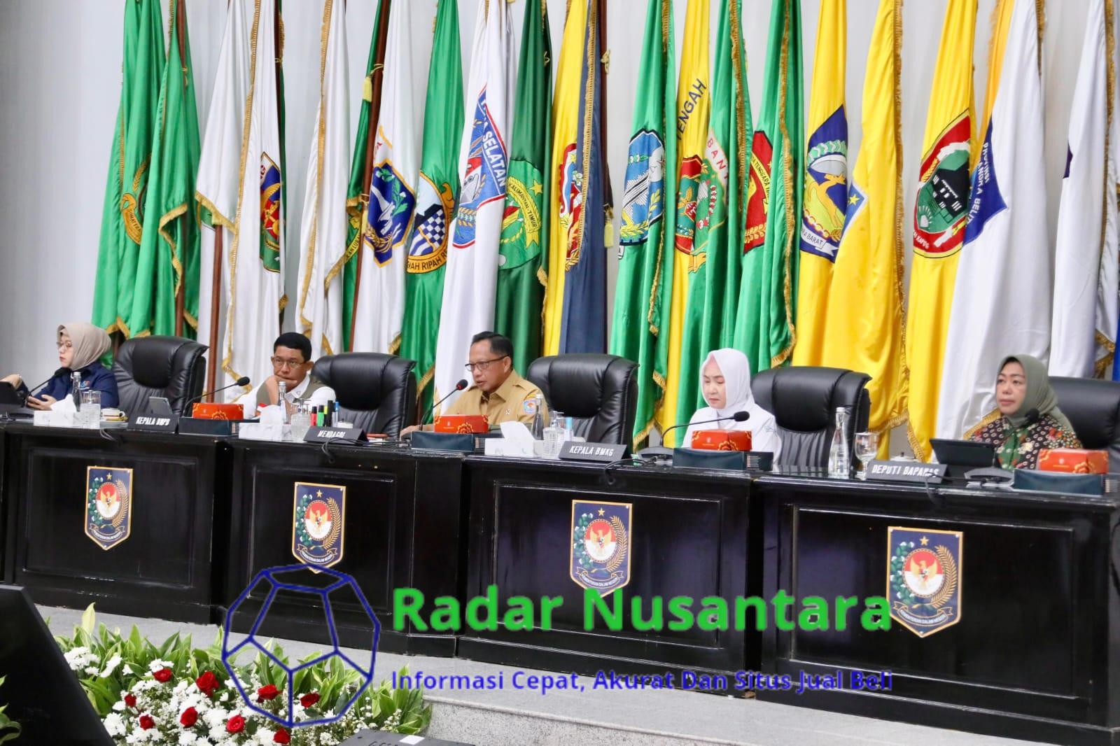 Mendagri Tekankan Kesiapan Pemda Sukseskan Pilkada Serentak dan Antisipasi Libur Panjang Akhir Tahun