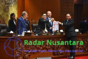 Wakili Pemerintah, Mendagri Apresiasi DPR RI atas Disahkannya Revisi UU Provinsi DKJ