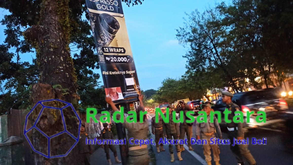 Pj Gubernur Sumut Fatoni, Pimpin Langsung Penertiban Baliho Tidak Berizin