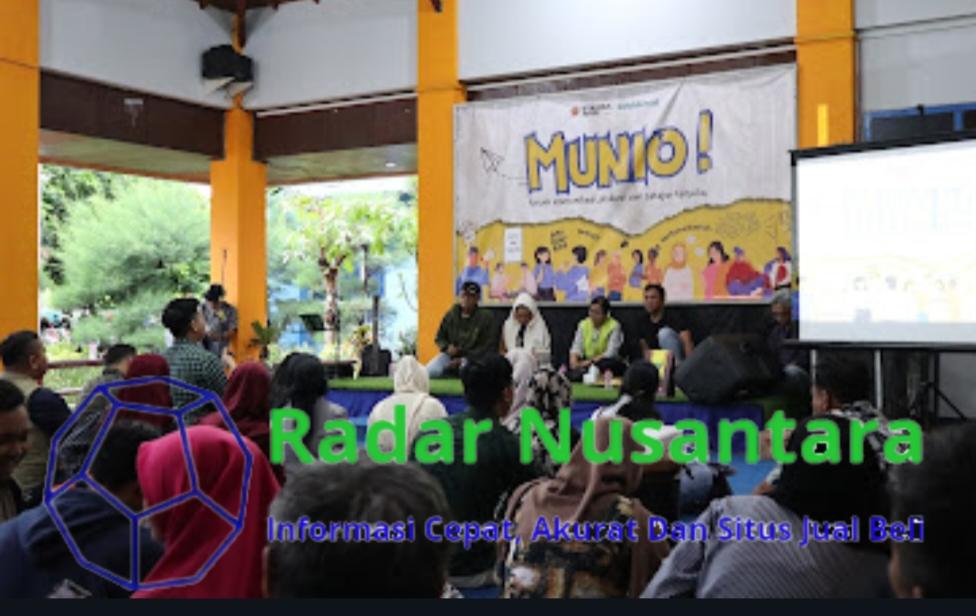 Mencari Ibu di Pendopo Kampus Stikosa AWS