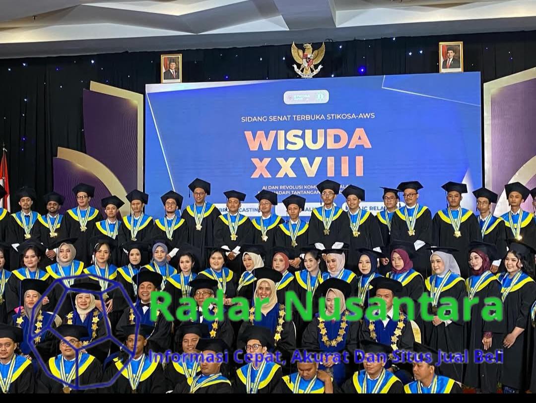 Suasana Haru & Orasi Ilmiah tentang AI yang Sangat Menarik di Acara Wisuda XVIII Stikosa AWS
