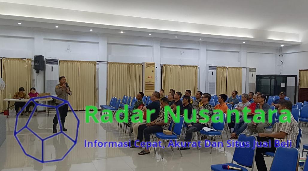 Kapolsek Gunung Anyar Hadiri Rapat Koordinasi Lintas Sektoral Dalam Pengamanan Perayaan Natal 2024