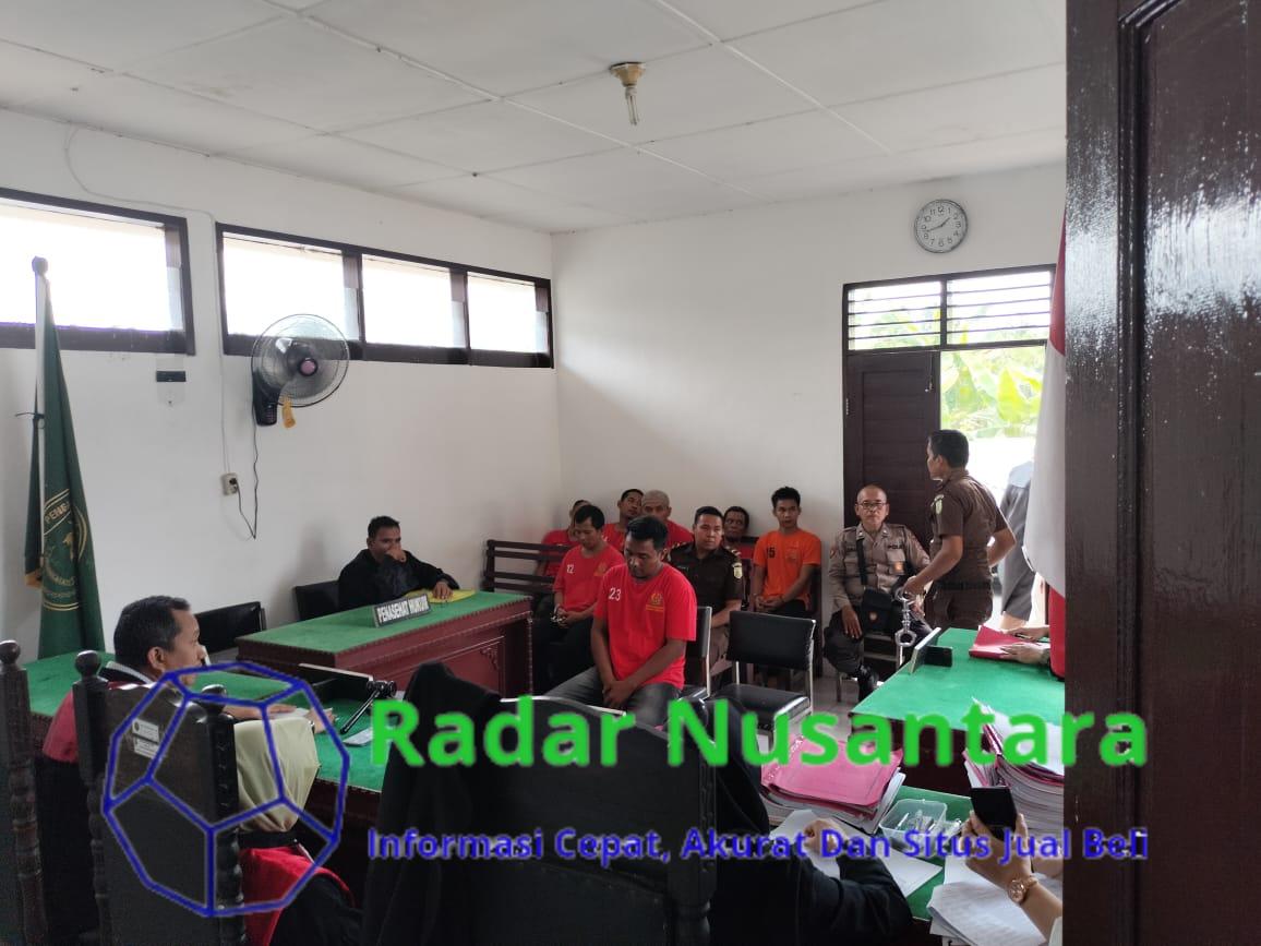 Majelis Hakim Akan Bacakan Vonis Terduga Kompolotan Pelemparan Bom Molotov Kerumah Wartawan di Pancur Batu, Kira Kira Akan Divonis Berapa Tahun Ya ?