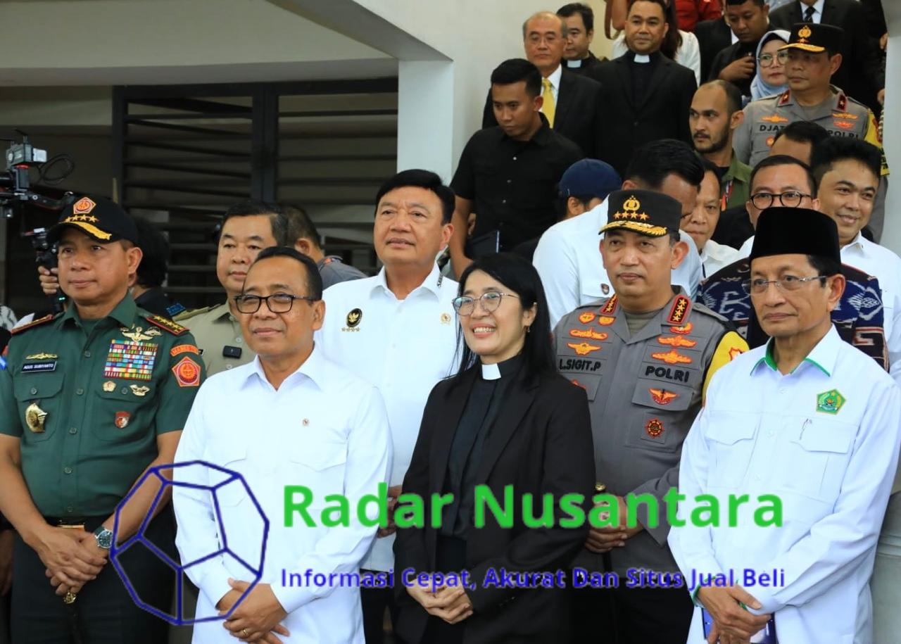 Jelang Ibadah Malam Natal, Menko Polkam-Kapolri Tinjau Gereja GKI Samanhudi dan Gereja Immanuel