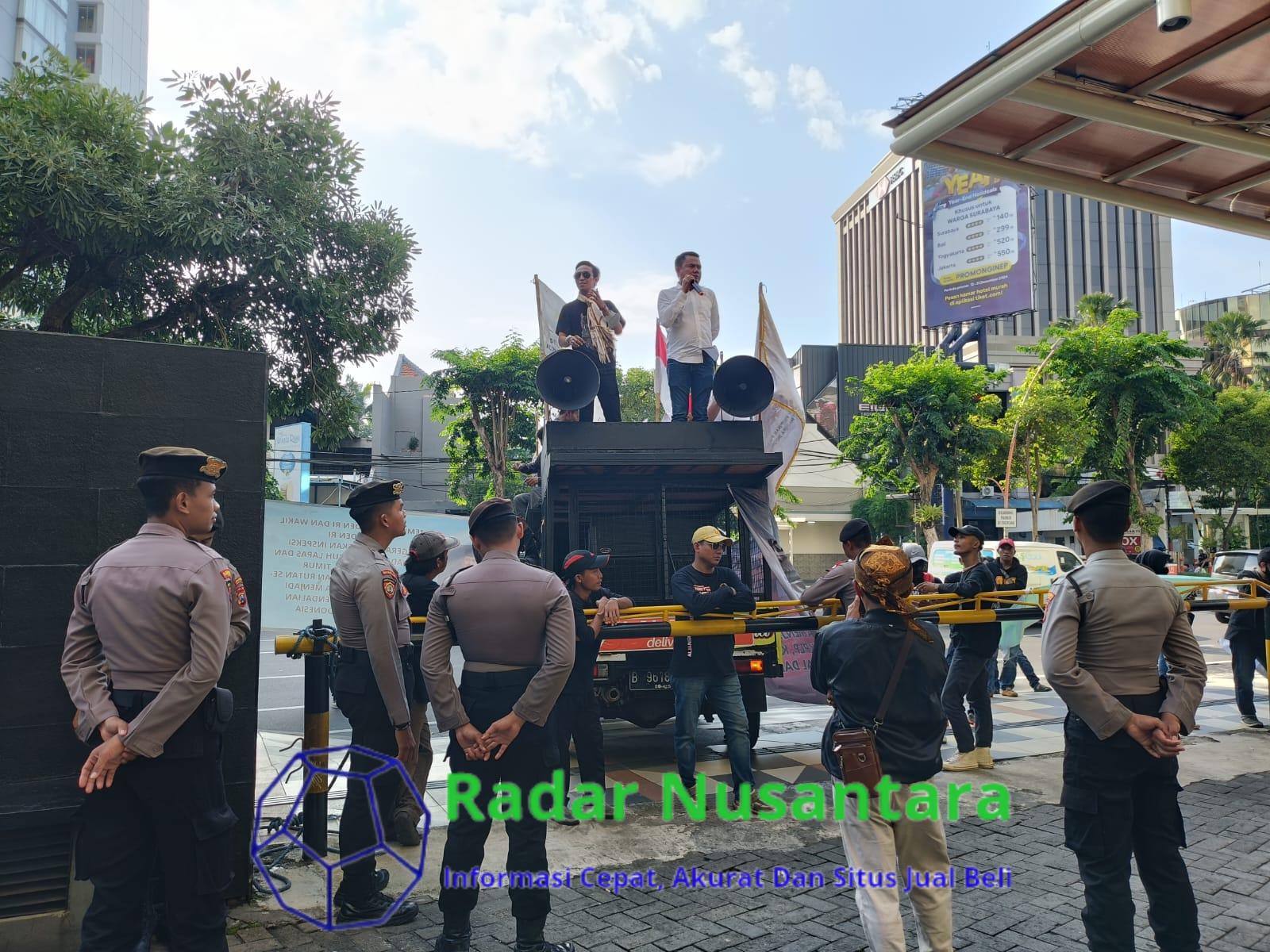 Sertijab Kakanwil Kemenkumham Jatim Dihadiahi Aksi Demonstrasi