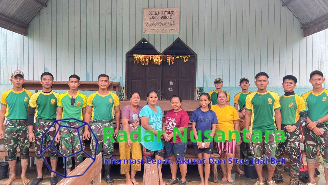 Satgas Pamtas Yonarmed 11 Kostrad Laksanakan Karya Bakti di Desa Tau Lumbis Pasca Banjir Bandang