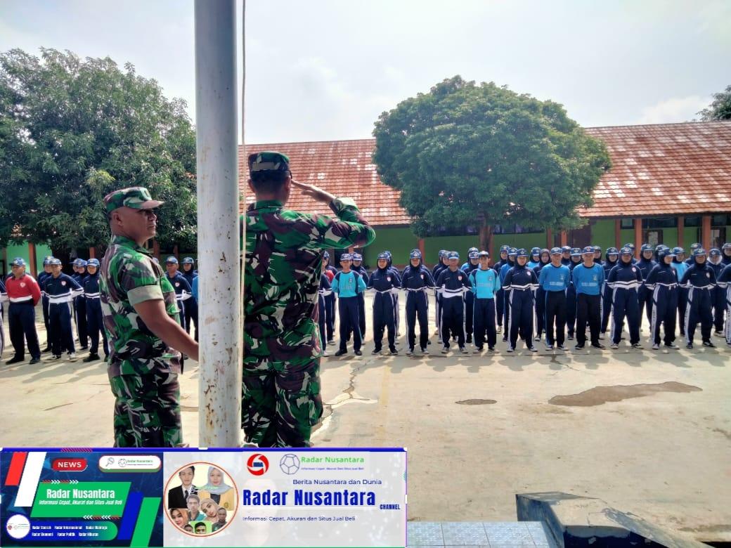 Danramil Sumedang Melaksanakan Pembinaan Ekstra Kurikuler ke Siswa-Siswi SMPN 1 Jatigede