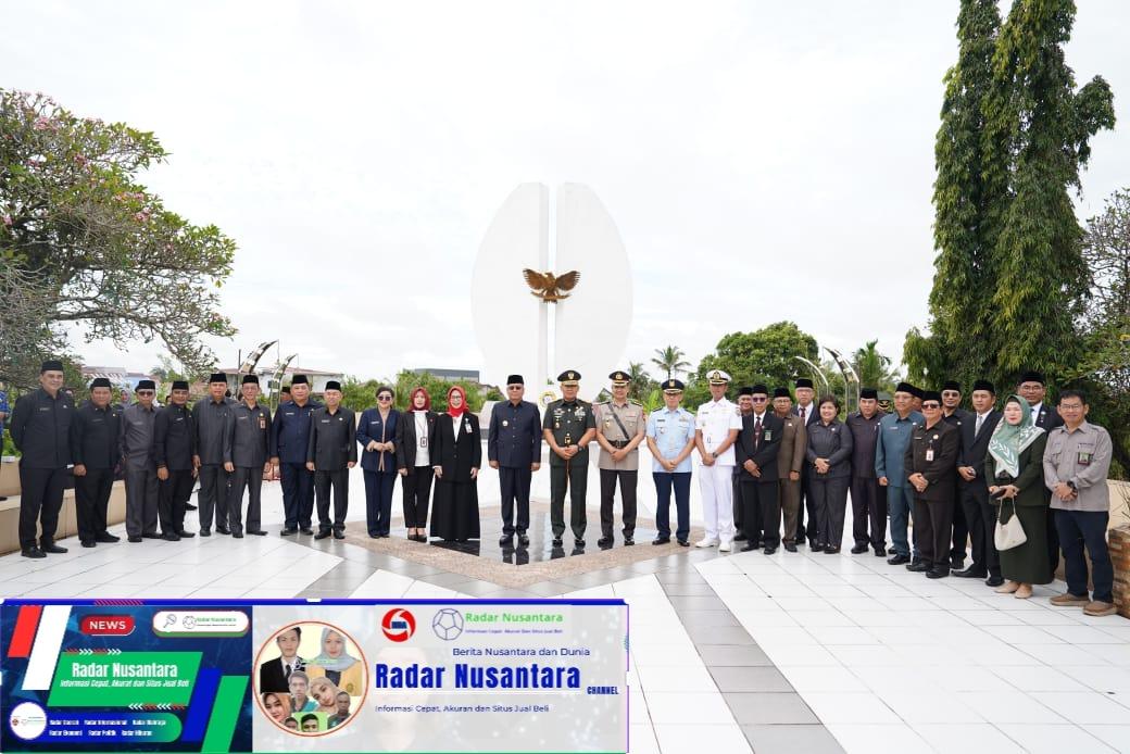 Pangdam XII/Tpr Ikuti Ziarah Rombongan Peringatan HUT ke-68 Pemprov Kalbar