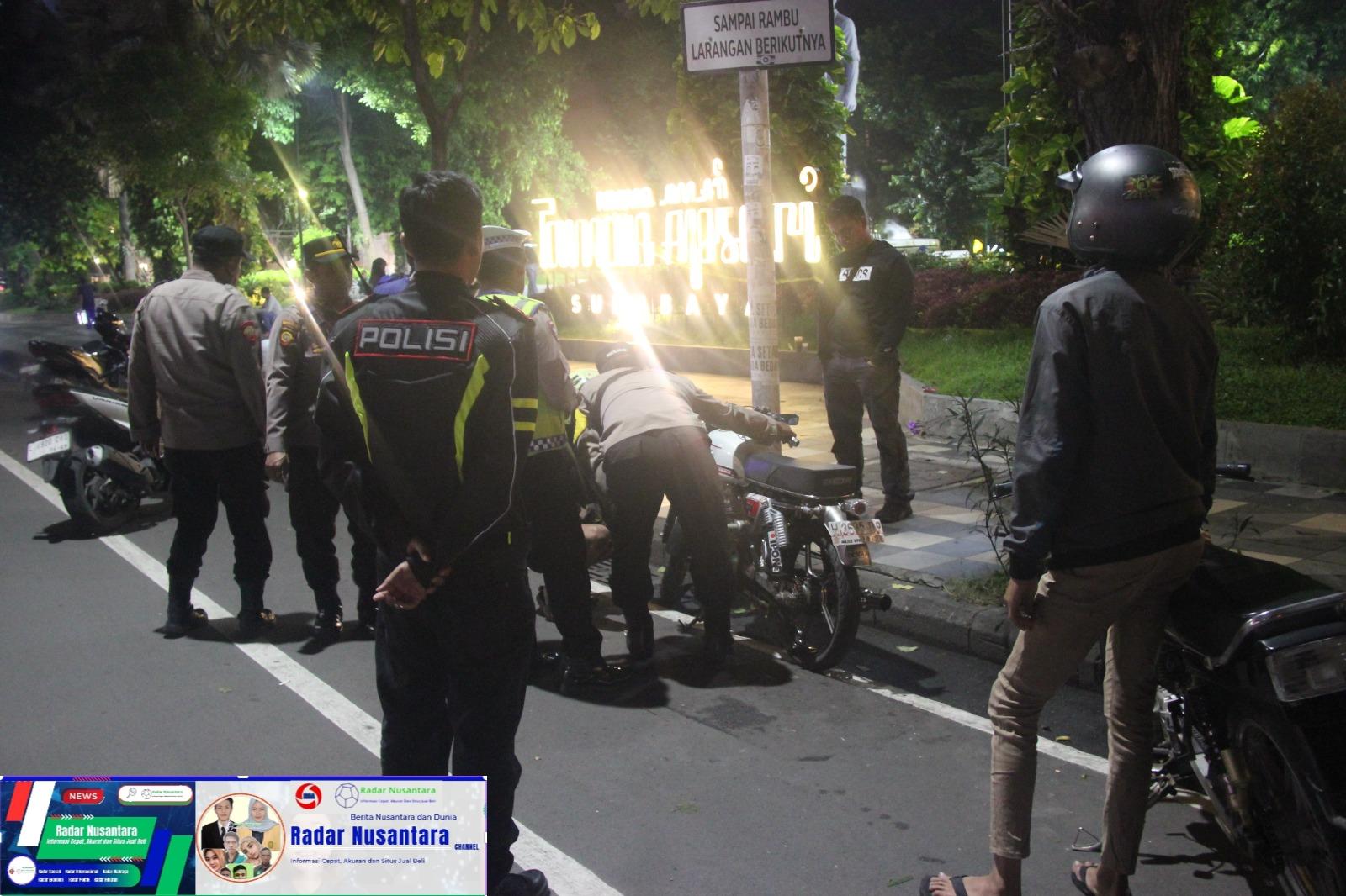 Kapolsek Genteng Pimpin Langsung Patroli Kota Presisi Tiga Pilar Genteng