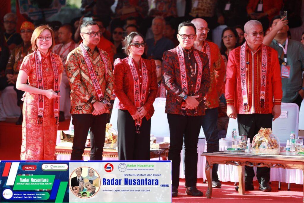 Hadiri Perayaan Cap Go Meh, Wamendagri Bima Arya Puji Toleransi di Kota Singkawang