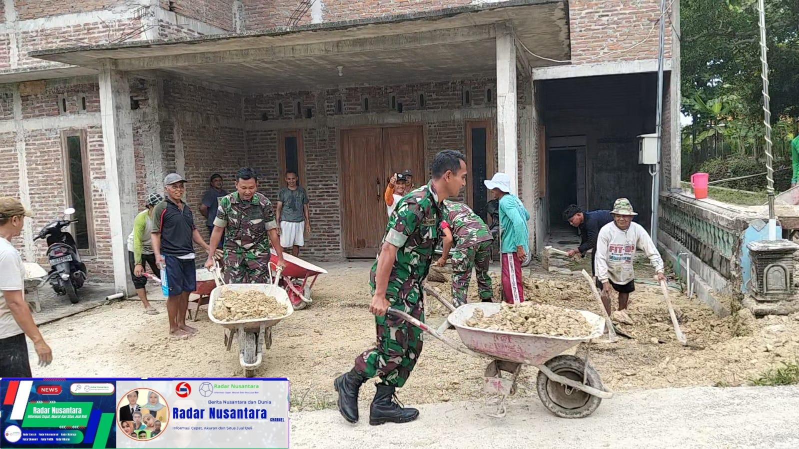 Babinsa Renovasi Rumah Warga, Lebih dari Sekedar Bantuan