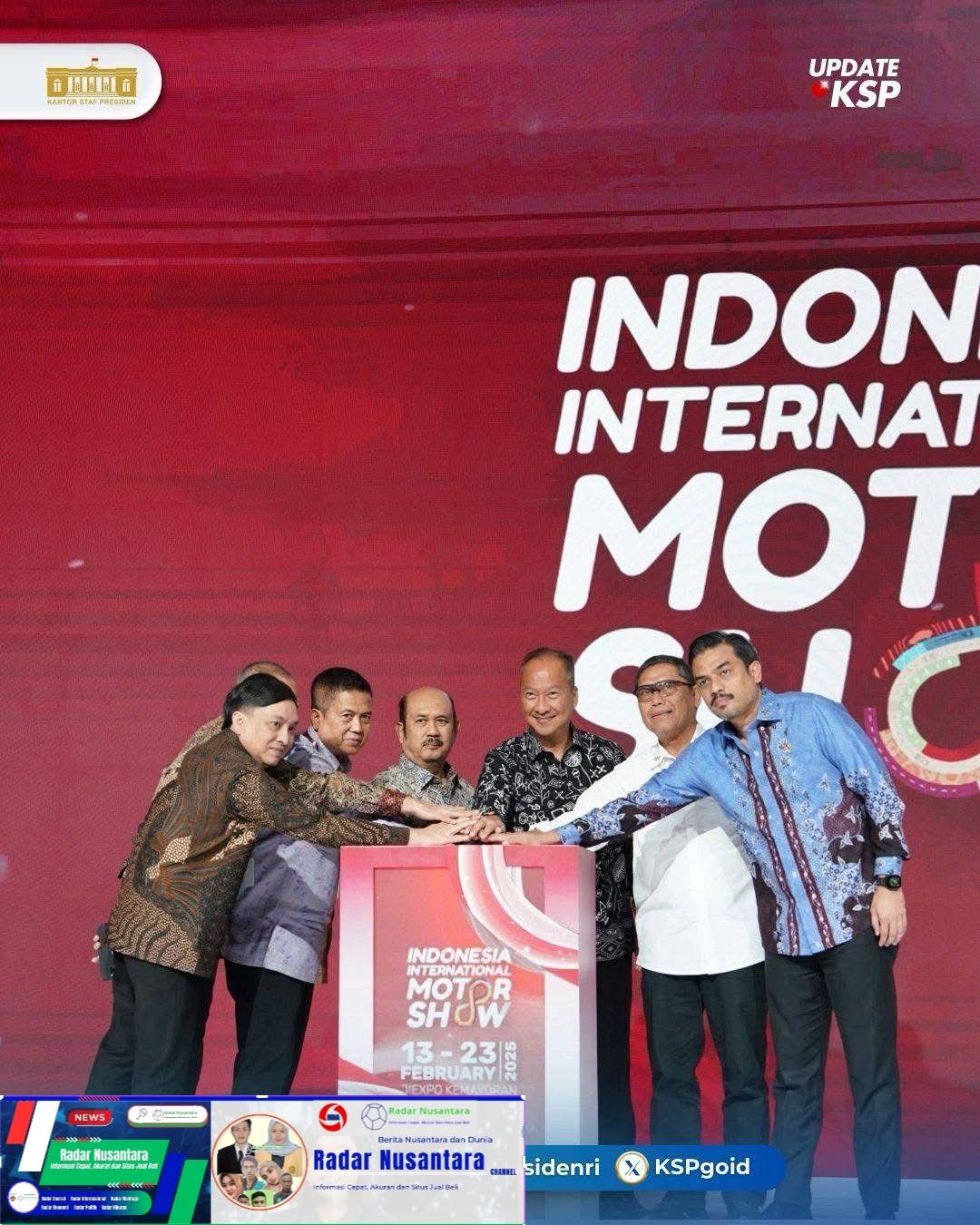 Kepala Staf Kepresidenan AM Putranto, Mengahadiri Acara Pembukaan Pameran Otomotif IIMS 2025