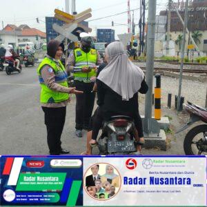 Operasi Keselamatan Semeru 2025, Lantas Polsek Gedangan Edukasi Tertib Berlalu Lintas