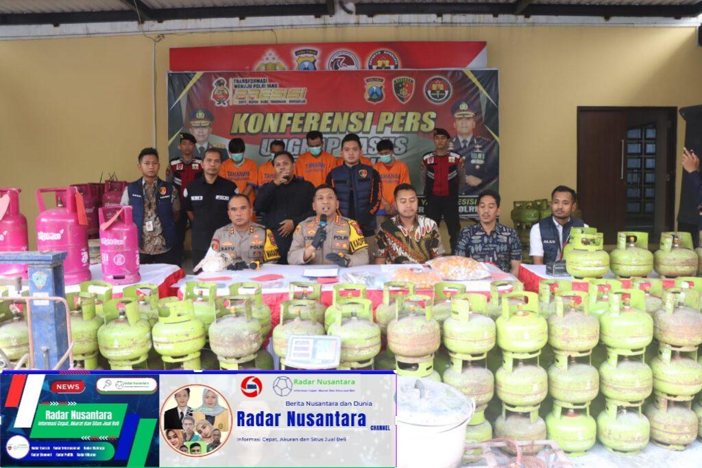 Polresta Sidoarjo Bongkar Dua Gudang Pengoplosan LPG