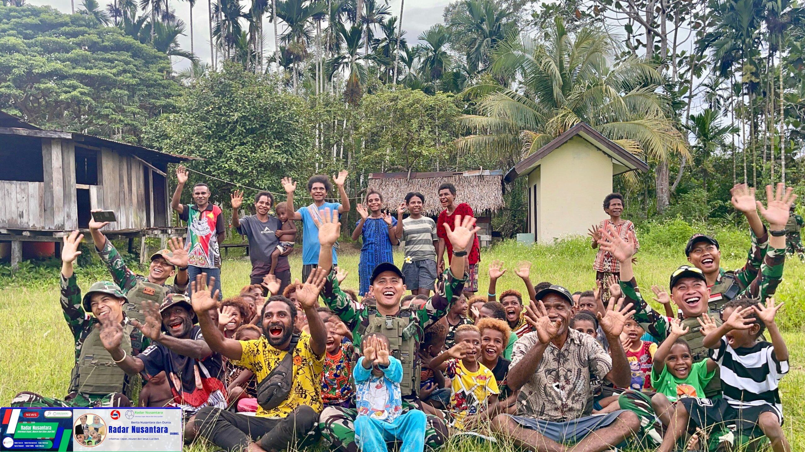 Ciptakan Kebersamaan Dengan Masyarakat Papua, Satgas Yonif 131/BRS Makan Siang Bersama Kepada Warga Kampung Skofro
