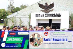 Berlangsung Meriah, Mendagri Resmi Buka Retret Pembekalan Kepala Daerah 2025 di Lembah Tidar Akmil Magelang