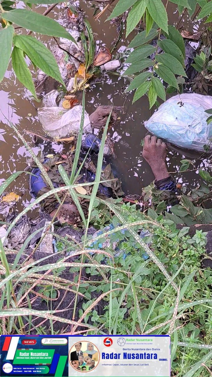 Geger !!! Warga Desa Cangkring Turi Prambon Dikejutkan Mayat Mengapung