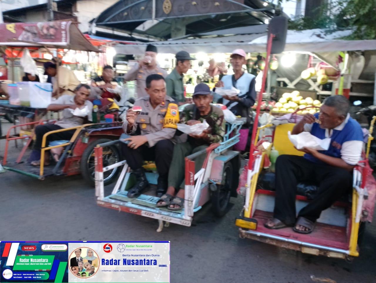 Kapolsek Krian Berbuka Puasa Bersama Komunitas Becak