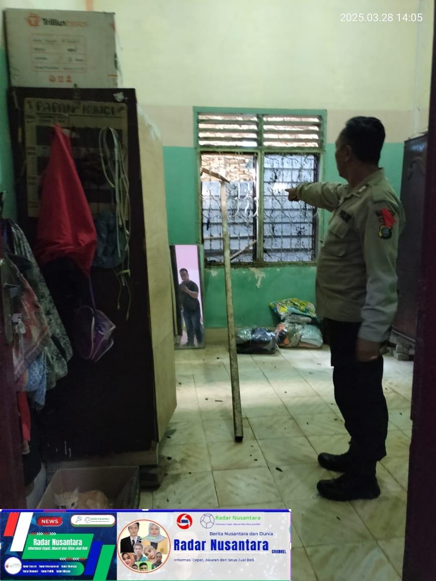 Besi Pembangunan Rumah Sakit Seah South East Asia Hospital Medan Terbang ke Kamar Warga, Pemilik Rumah : Sudah Kami Laporkan ke Polisi