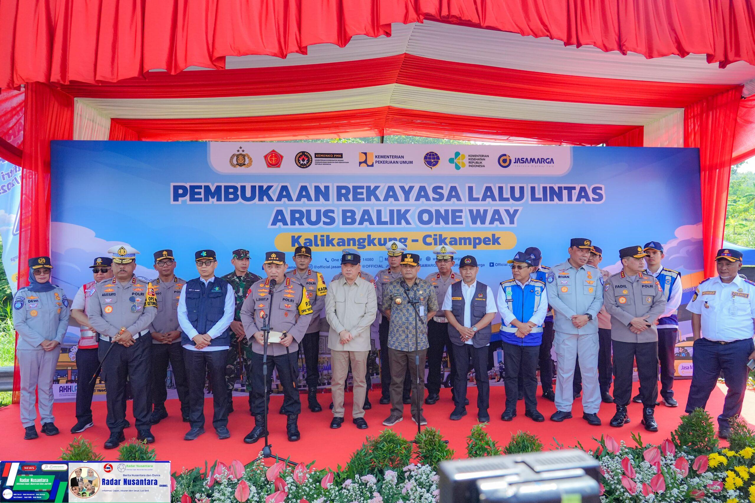 Polri Lepas Flag Off One Way Nasional Arus Balik Lebaran 2025 di KM 414 Sampai KM 70 Hari Ini