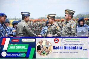 Panglima TNI dan Kasad Terima Wing Kehormatan Penerbang Kelas I TNI Angkatan Udara