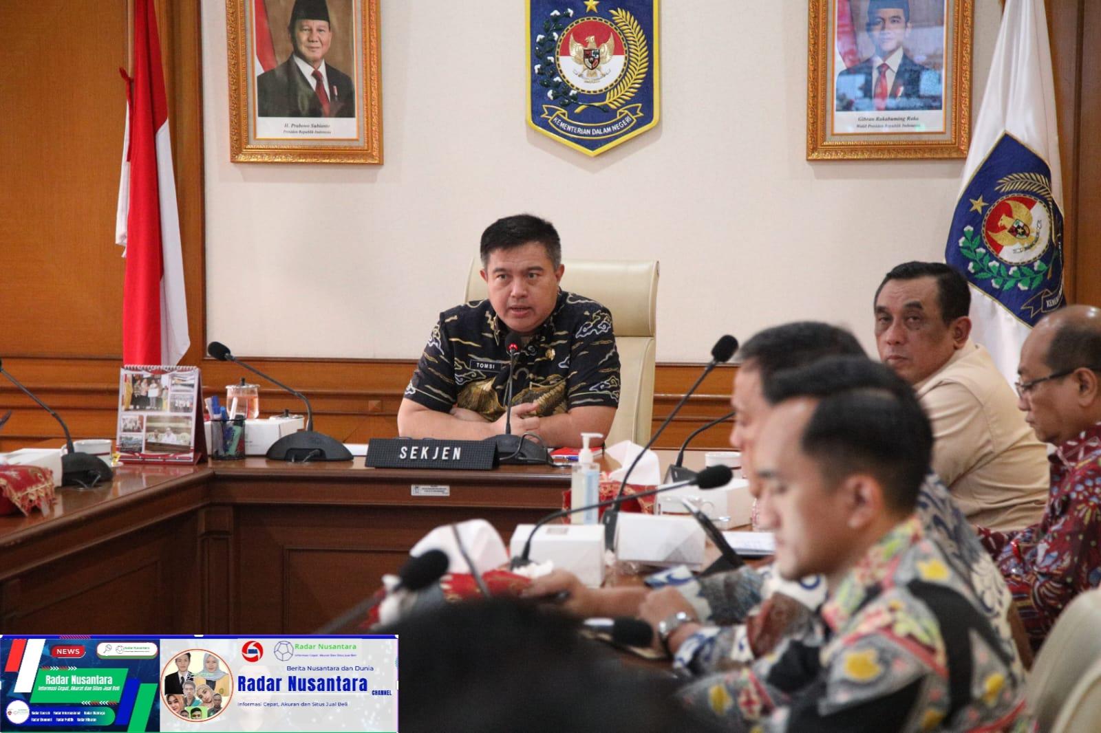 Sekjen Kemendagri Instruksikan Pemda Percepat Penyediaan Lahan untuk Program MBG