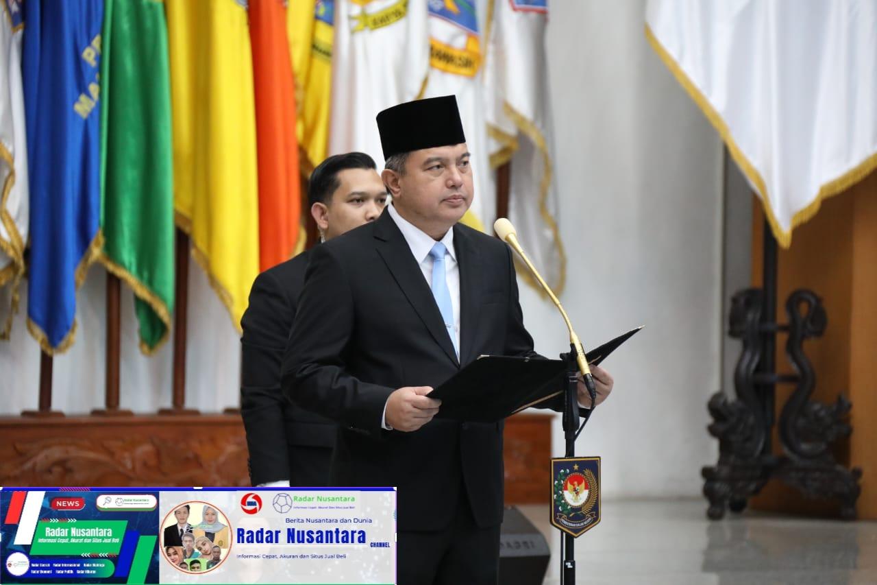 Lantik Pejabat Pimpinan Tinggi Pratama, Sekjen Kemendagri Tekankan Pentingnya Terobosan dan Ide Kreatif