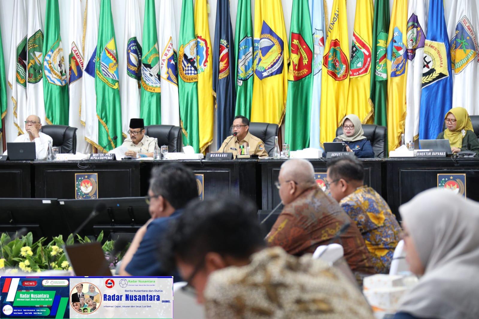 Mendagri Tegaskan Kepala Daerah Wajib Perhatikan Pertumbuhan Ekonomi
