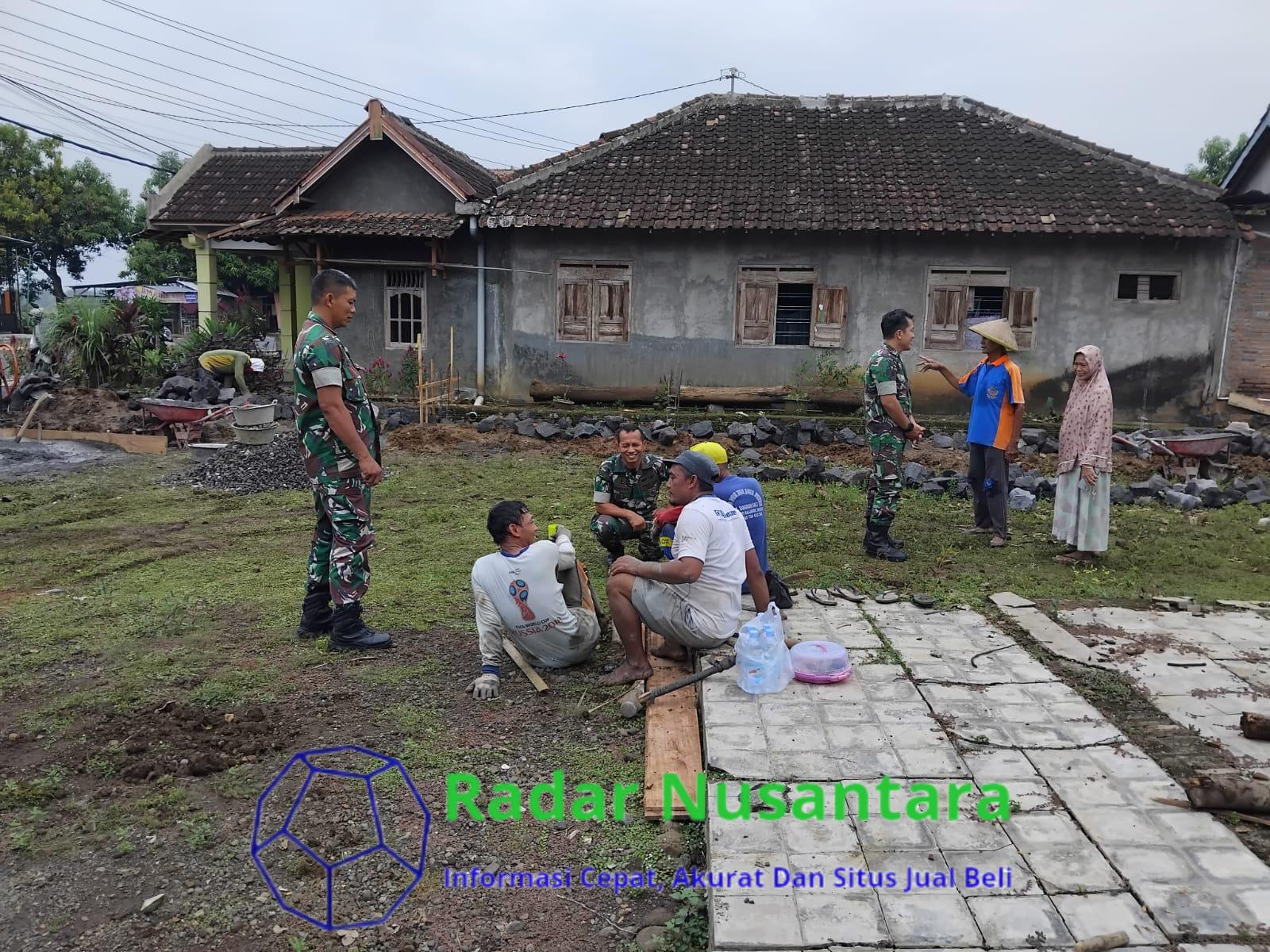 Babinsa Imbau Warga Waspada Jaga Keamanan Lingkungan