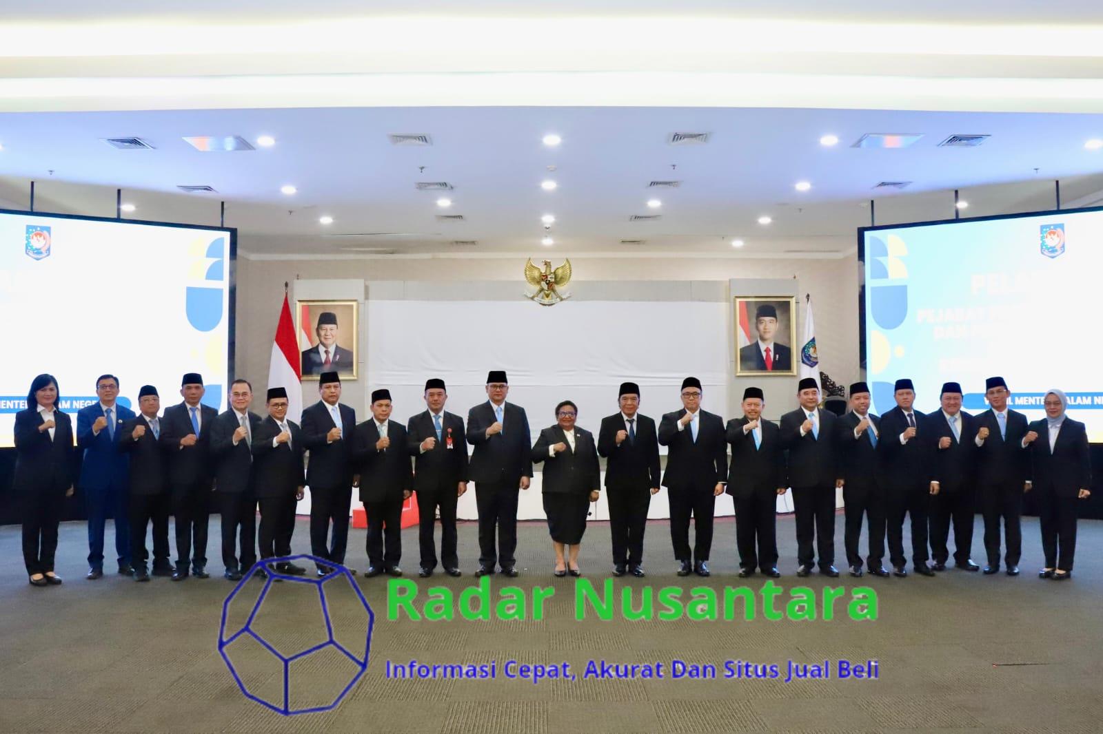 Lantik Pejabat Pimpinan Tinggi Madya dan Fungsional Ahli Utama, Wamendagri Ribka: ASN Harus Jadi Agen Perubahan Menuju Indonesia Emas 2045