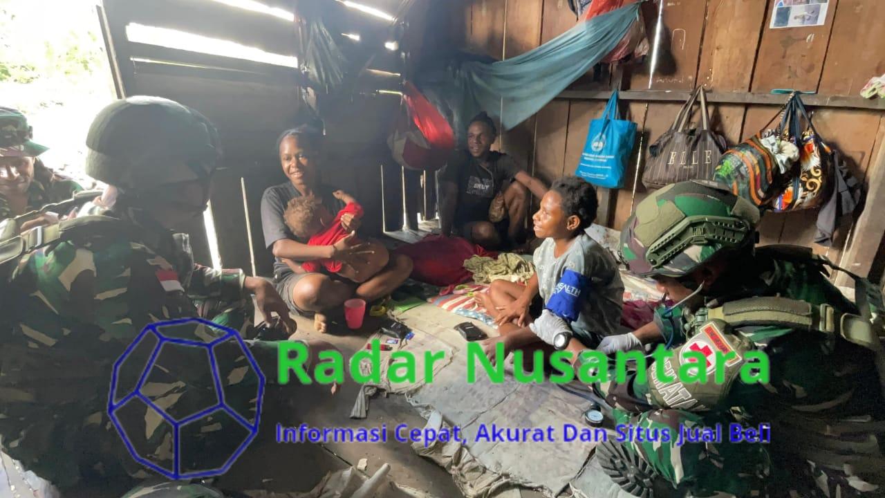 Satgas Yonif 521/DY Berikan Sosialisasi dan Layanan Kesehatan Bagi Warga Distrik Benawa