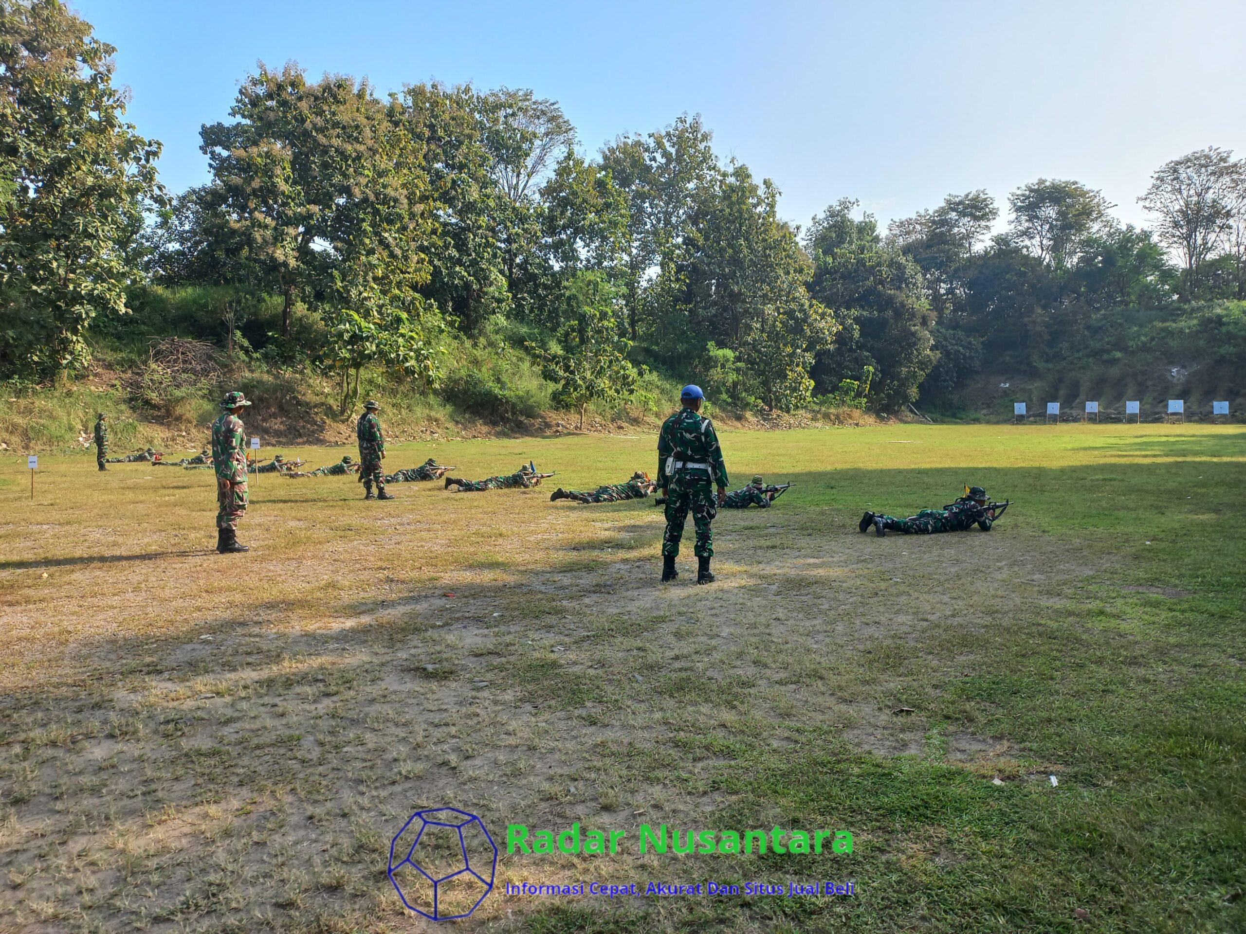 Asah Kemampuan Menembak Di Lapangan Tembak Kopral Semi