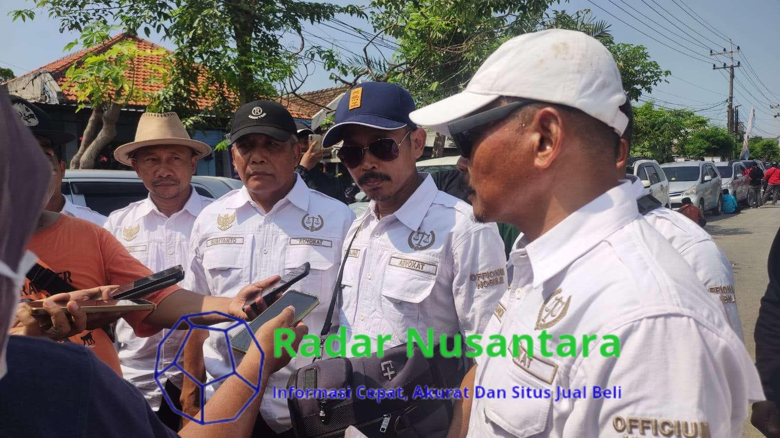 Tim Kuasa Hukum Miftahur Roiyan dan Elok Wahibah Anggap Proses Eksekusi Tanah Tambak Oso Tidak Sesuai Prosedur Hukum