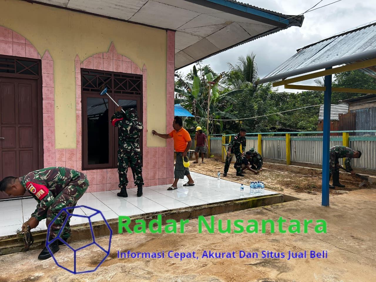 Personel Pos Asgon Satgas Yonif 123/Rajawali Laksanakan Karya Bhakti di Kampung Hafoe
