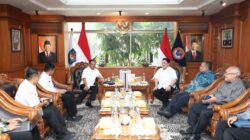 Mendagri Terima Kunjungan Menpora, Bahas Penguatan Industri Olahraga di Tanah Air